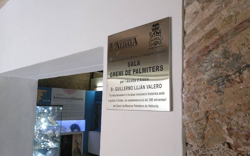 Grabado de placas conmemorativas